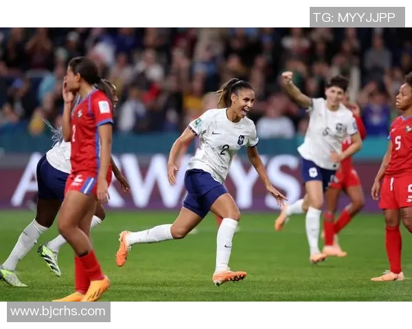 巴拿马女足球星引领国家荣耀激励新一代女性追逐绿茵梦想