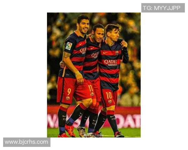 梅西C罗内马尔苏亚雷斯等球星背后的成长故事与足球传奇之路