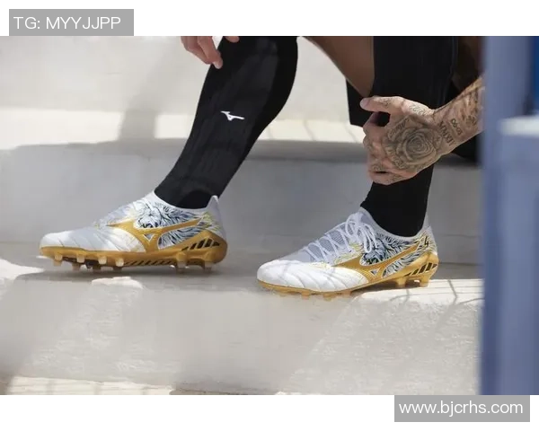 热门球星联名款足球鞋推荐 男性必备款式大盘点