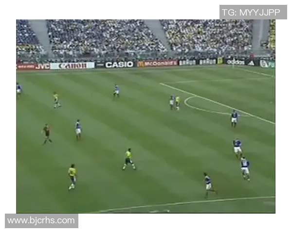 球星引领风潮 足球与野球场融合的新赛场革新之路